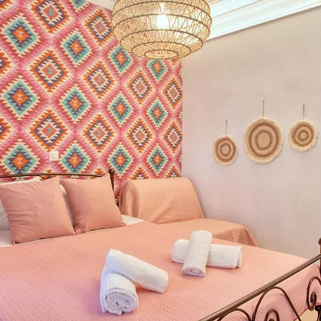 Ostria Hotel